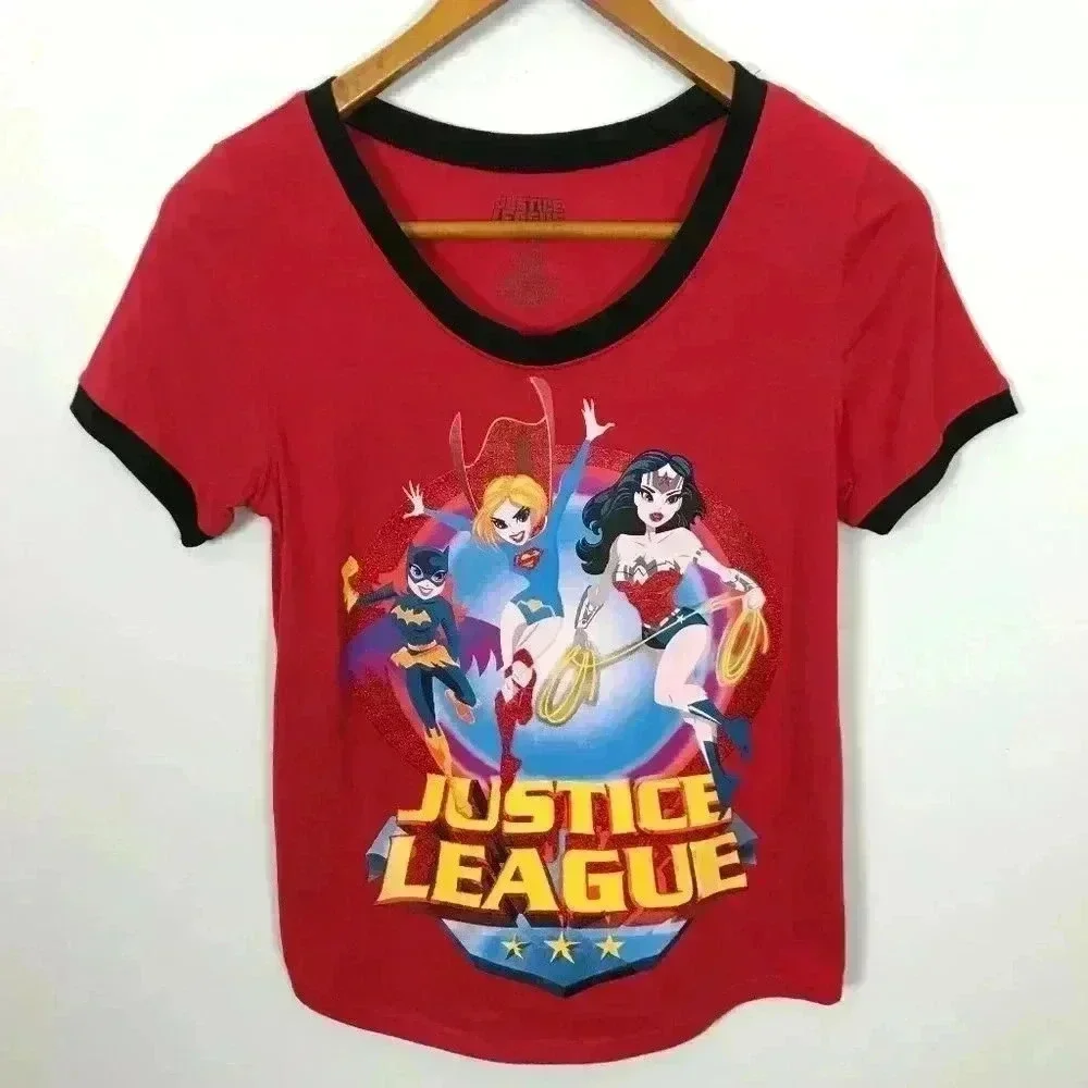 Justice League Female Heroes Red XL T-Shirt - Picture 2 of 5